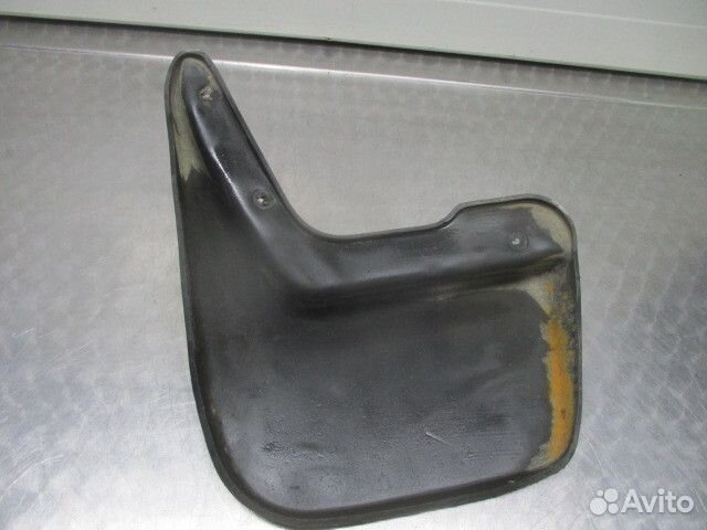 Брызговик задний правый Renault Sandero 1