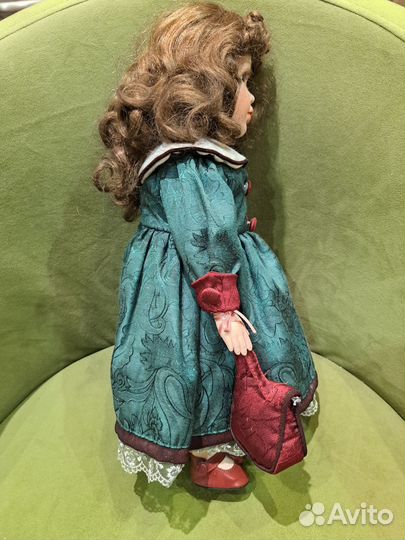 Кукла фарфоровая коллекционная Remeco Collection