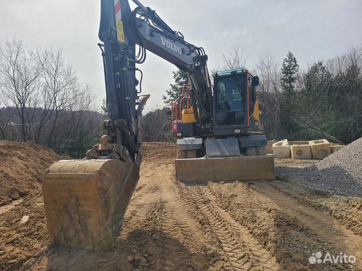 Колёсный экскаватор Volvo EW150, 2021