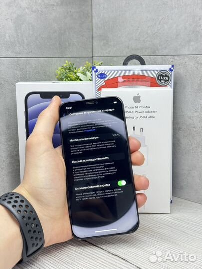 iPhone 12, 64 ГБ