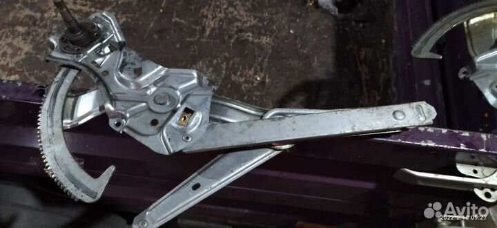 Стеклоподъемник bmw e36