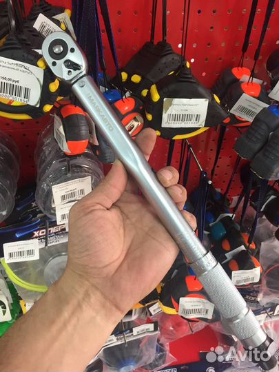 Ключ динамометрический 3/8 19-110 365 мм. маякатво