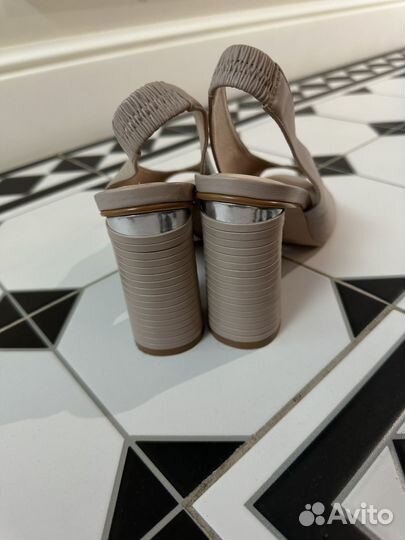 Босоножки Alla Pugachova, 38