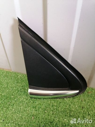 Уголок передний правый Chevrolet Cruze 2 J400