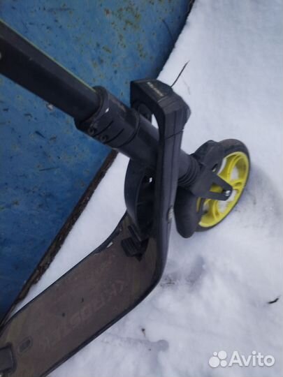 2 самоката, 1 трюковой, 2 для катания