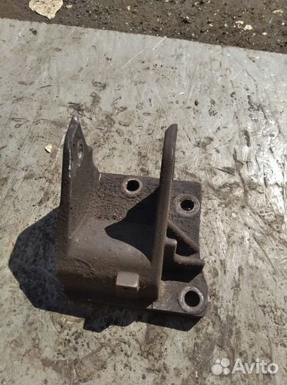 Подушка двигателя и кпп Митцубиси Лансер 9