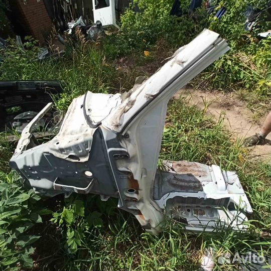 Лонжерон Toyota Town Ace Noah (Тойота Таун Айс Ноа