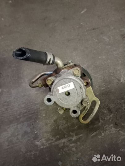 Насос гур кузов CR52