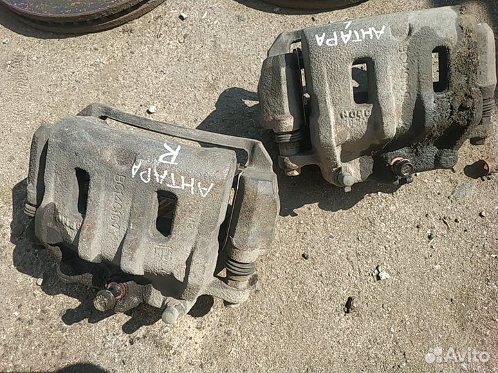 Суппорт передний opel antara