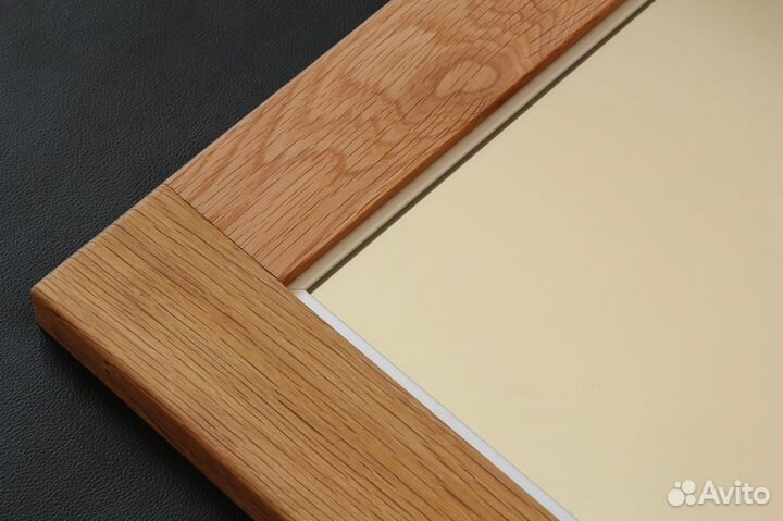 Зеркало в комбинированной раме