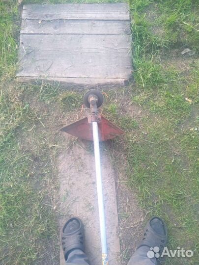 Бензотриммер Хосварна 128r