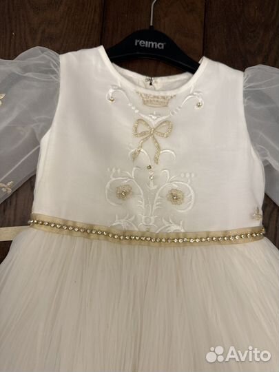Платье для девочки нарядное 110 р