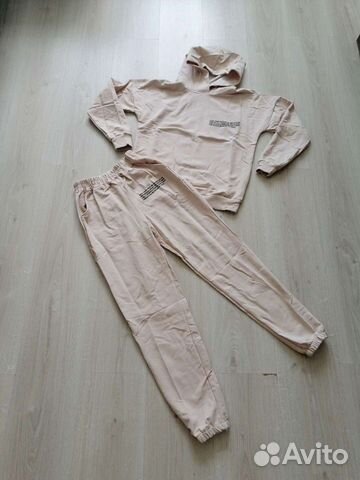 Спортивный костюм новый р.с 44 по 50