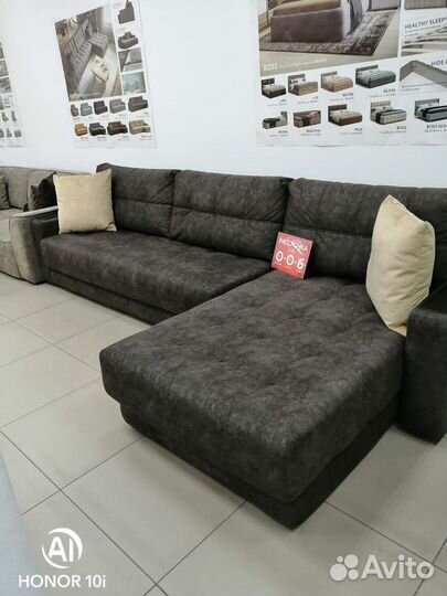 Большой угловой диван