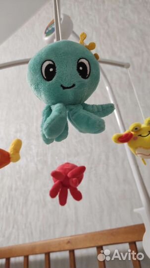 Музыкальный мобиль на кроватку