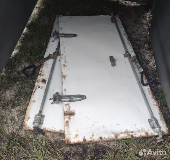 Будка на Вис