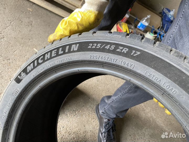 Michelin Pilot Sport 5 225/45 R17 94Y