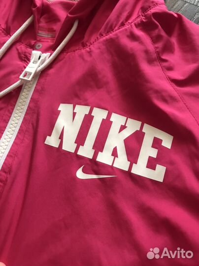Ветровка Nike