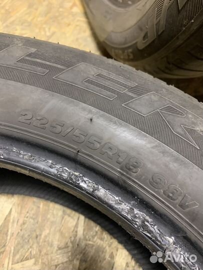 Bridgestone Dueler H/P Sport 225/55 R18 98V