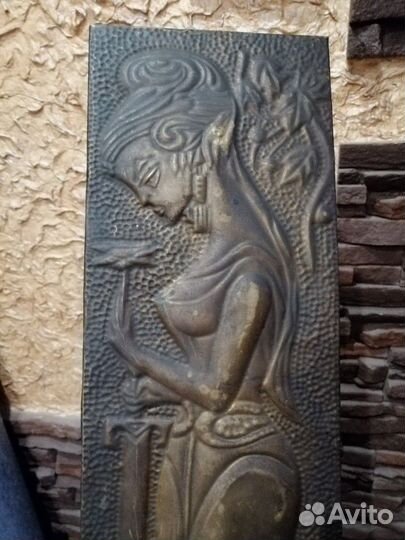 Медное панно. Медная чеканка СССР. Девушка