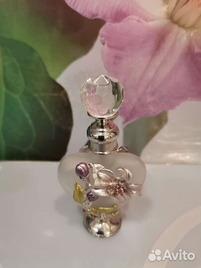 Новый ювелирный флакон для парфюма