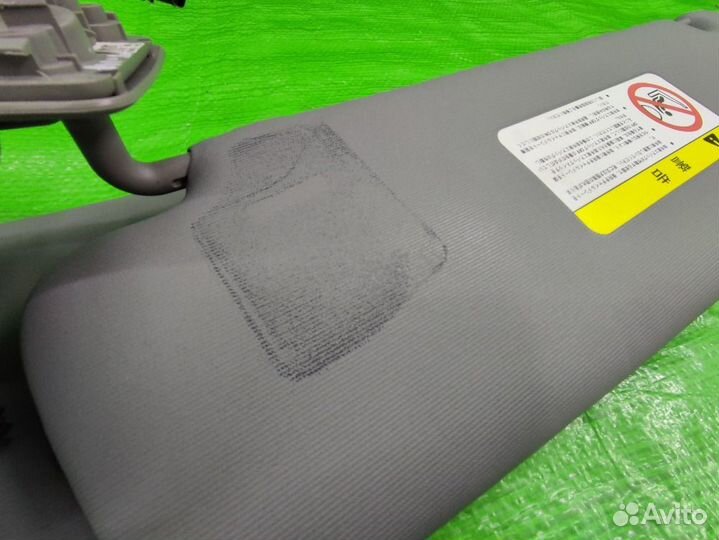 Козырьки двойные пара VW Touareg 02-10