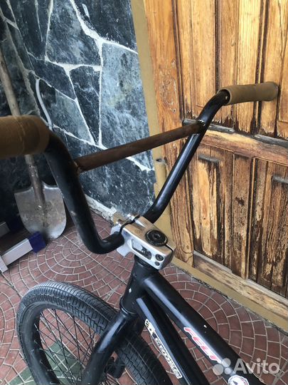 Трюковой велосипед bmx