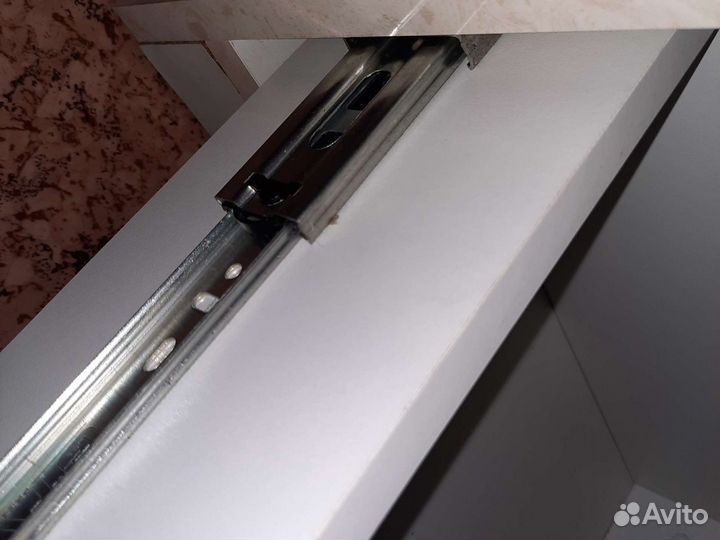 Тумба прикроватная