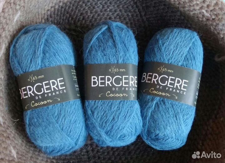 Пряжа Bergere de France Cocoon. Красный