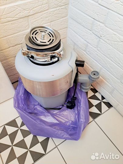 Измельчитель пищевых отходов бу