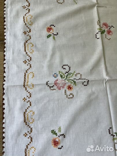 Скатерть винтаж с вышивкой