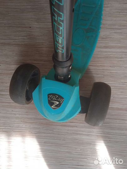 Самокат Zigzag