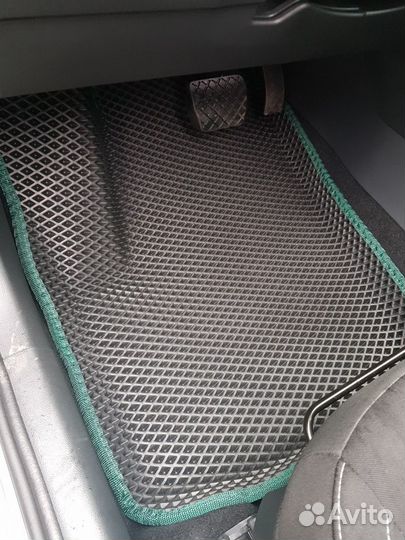 Ковркии с боратми Skoda Rapid+ подпятник