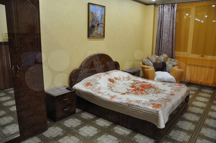 Квартира-студия, 42 м², 8/17 эт.