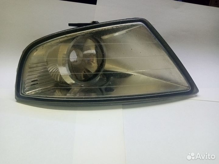 Противотуманная фара левая Ford Mondeo 3