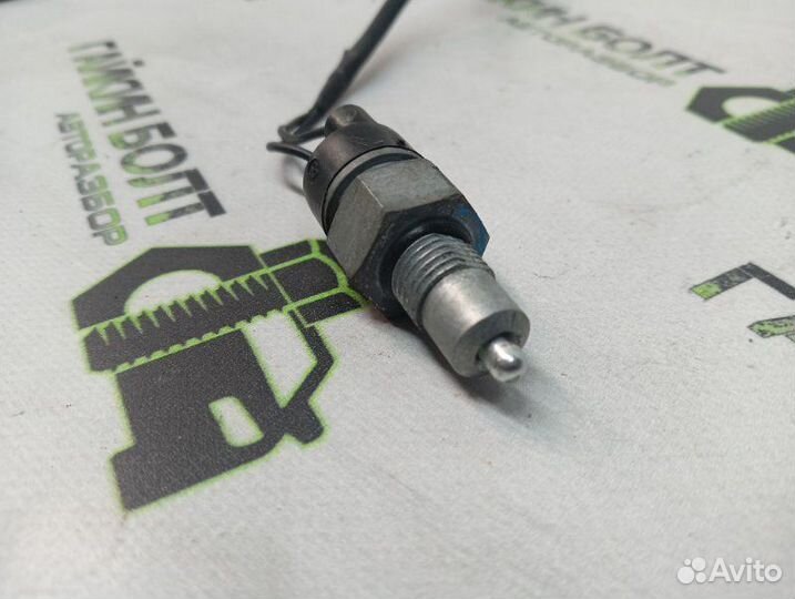 Датчик заднего хода Chevrolet Spark 3 M300 B12D1