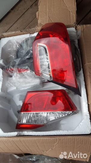 Фары на toyota camry 50