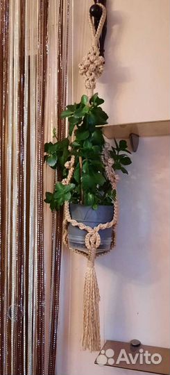 Кашпо-макраме для цветов подвесное