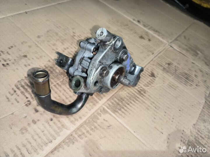 Насос гур Mazda Xedos 6