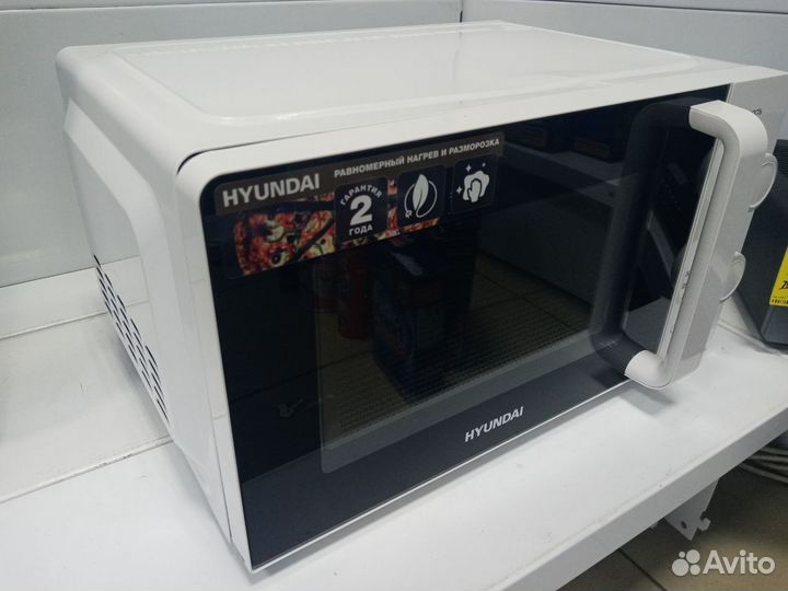 Микроволновая печь Hyundai HYM-M2038