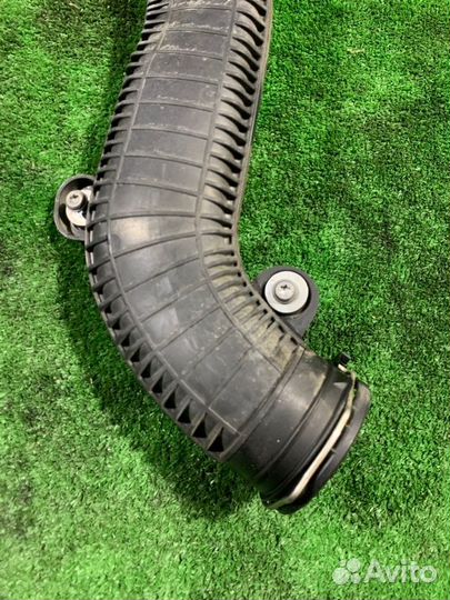 Патрубок интеркулера Volkswagen Tiguan 5N1 cawa