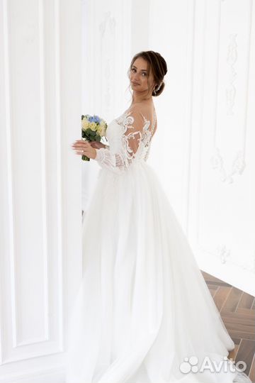 Свадебное платье