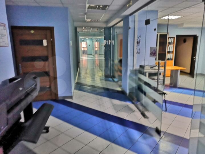 Офисные помещения, 1698.5 м²