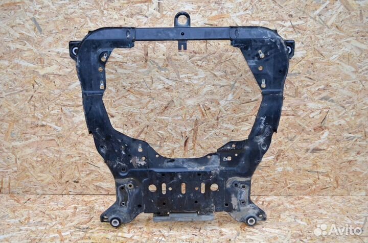 Подрамник задний Land Rover Range Rover Evoque