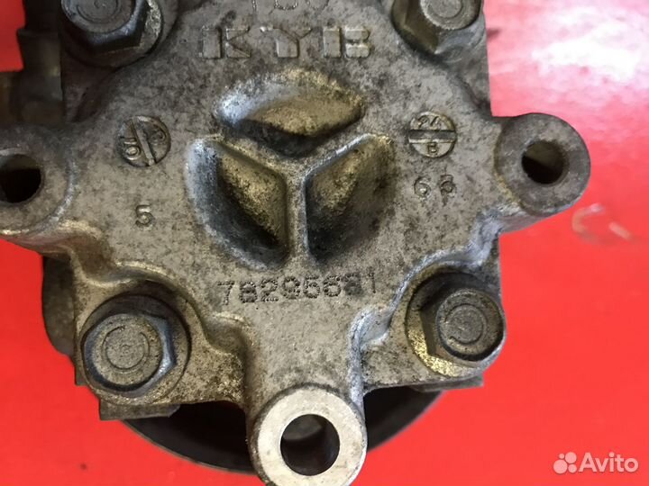 Насос гидроусилителя Citroen C-Crosser 2.2HDI 4HN