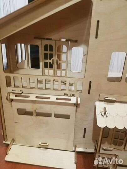 Домик кукольный