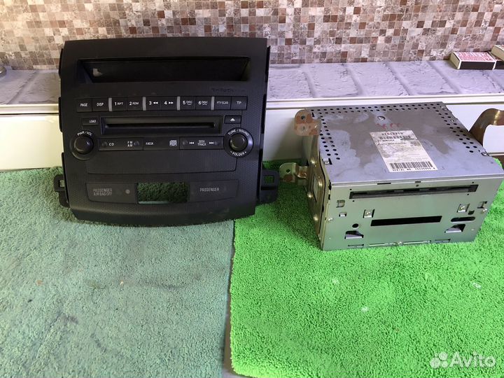 Продам магнитоллу mitsubishi outlander rockford