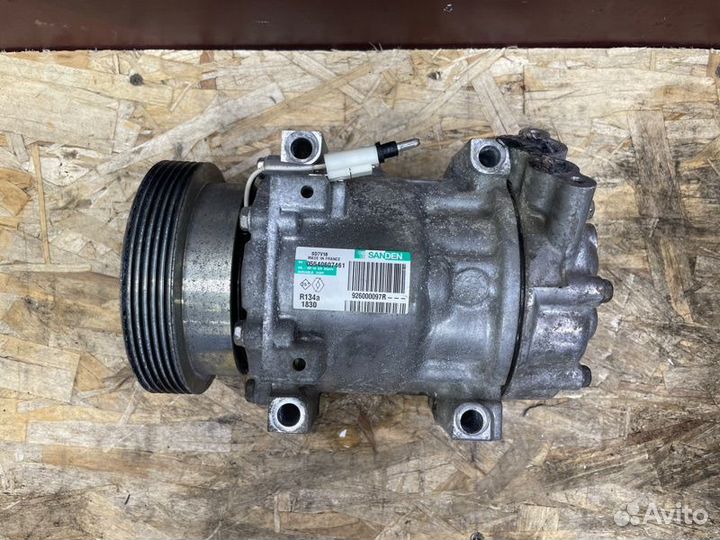 Компрессор кондиционера Renault Sandero Stepway