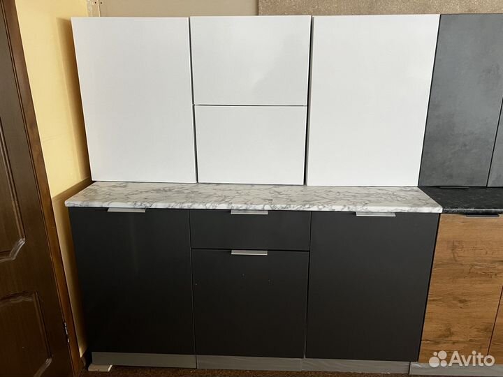 Кухонные гарнитуры