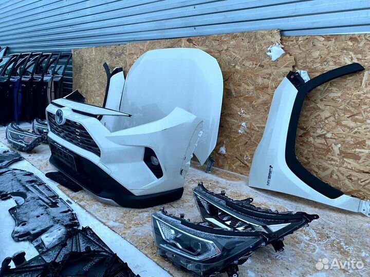 Toyota Rav 4 XA50 Ноускат Передняя часть авто